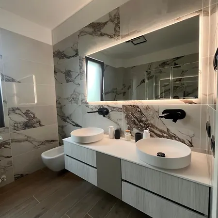 Affittacamere Casa Elisa Torri Del Benaco